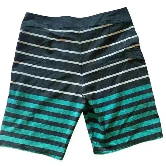 Volcom NWT Mod-Tech Board Shorts Size 30 - Picture 2 of 16